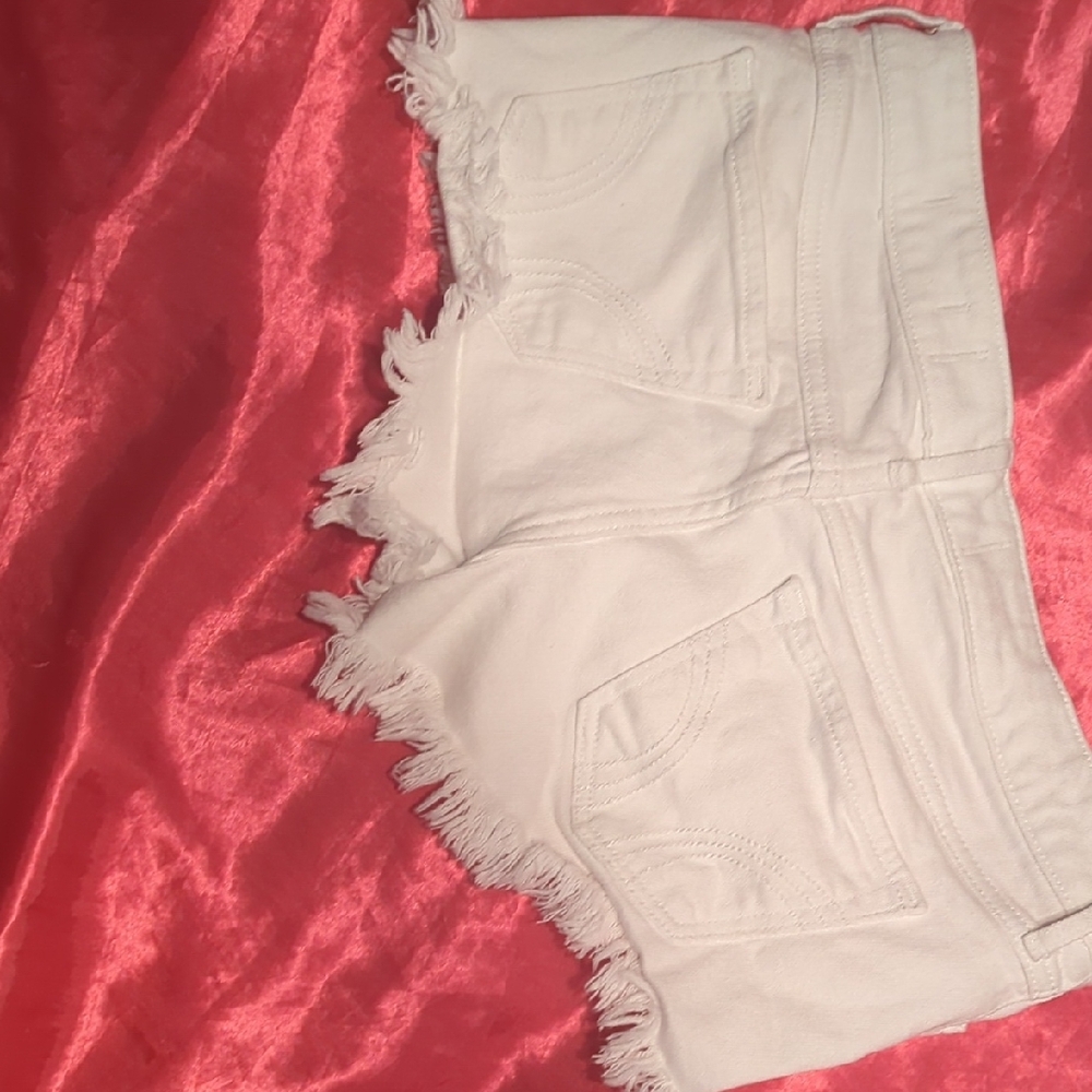 Hollister White Frayed Jean Shorts - Picture 3 of 3